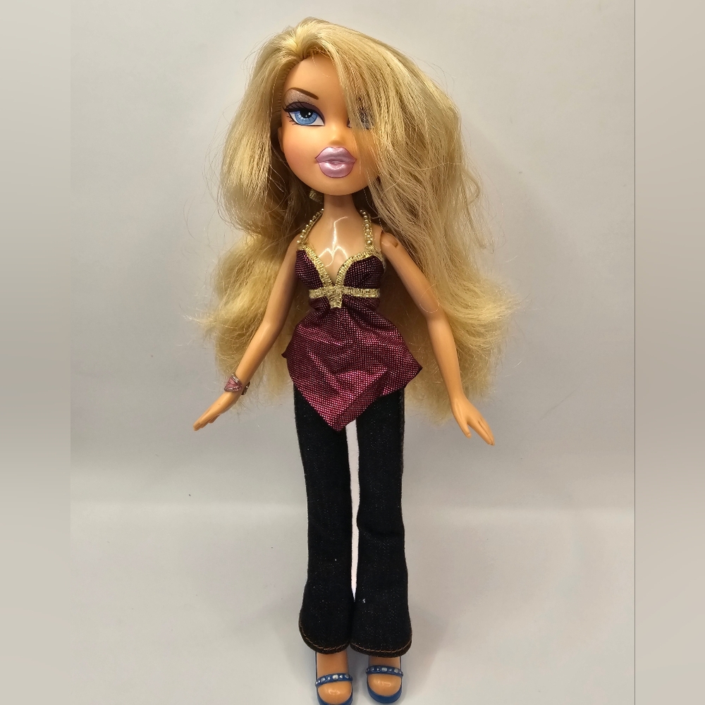 2007 Bratz 3rd Edition Passion 4 Fashion Cloe Doll